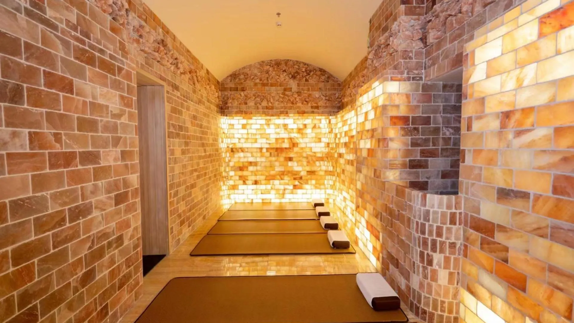 The Anandi Hotel And Spa - Luxury Healing Hotel For Wellbeing Shanghai